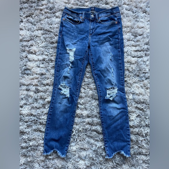 Medium Wash Distressed Gap High-Rise Skinny Jeans - Picture 3 of 8